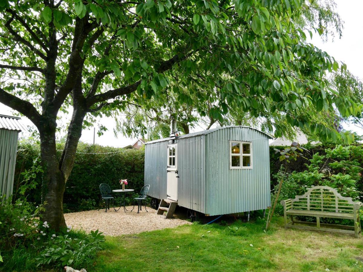 The Wayside Shepherd Hut 볼리외 외부 사진