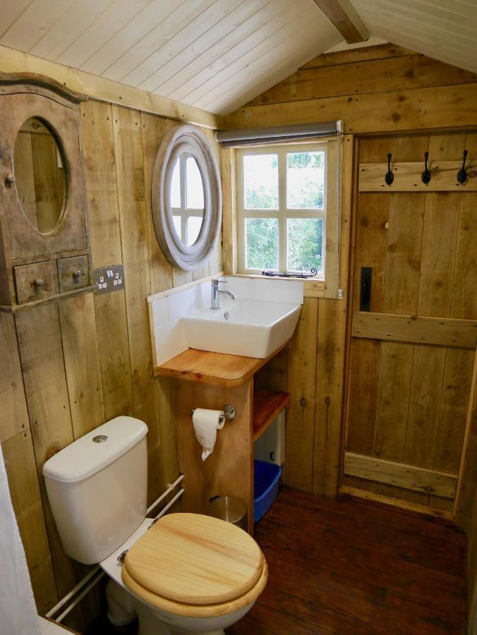 The Wayside Shepherd Hut 볼리외 외부 사진