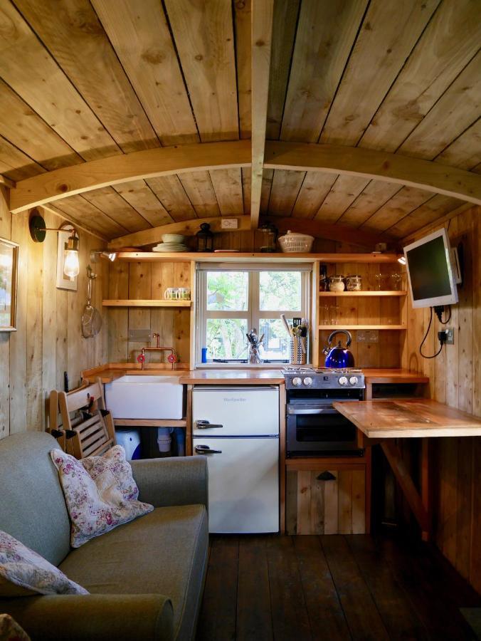 The Wayside Shepherd Hut 볼리외 외부 사진